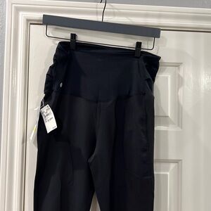 NWT ZELLA MATERNITY LEGGINGS
